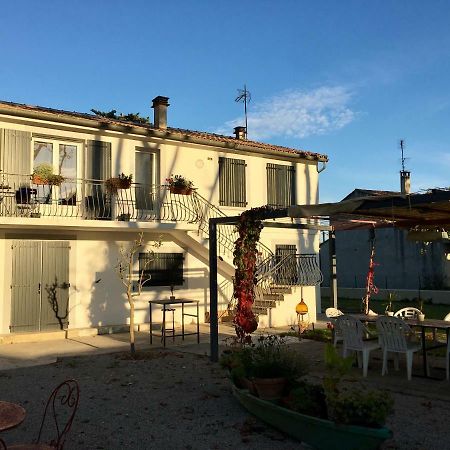 Apartmán Chez Marinette Le Cailar Exteriér fotografie